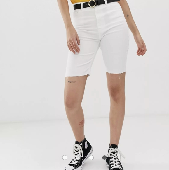 Pull&Bear white denim shorts, size 6 - Picture 2 of 14